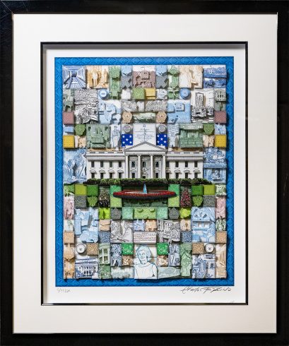 Obra de arte de Fazzino para The People's House al estilo de una colcha con pequeños momentos de mosaico en la historia de la Casa Blanca sobre un fondo azul y dentro de un marco mate.